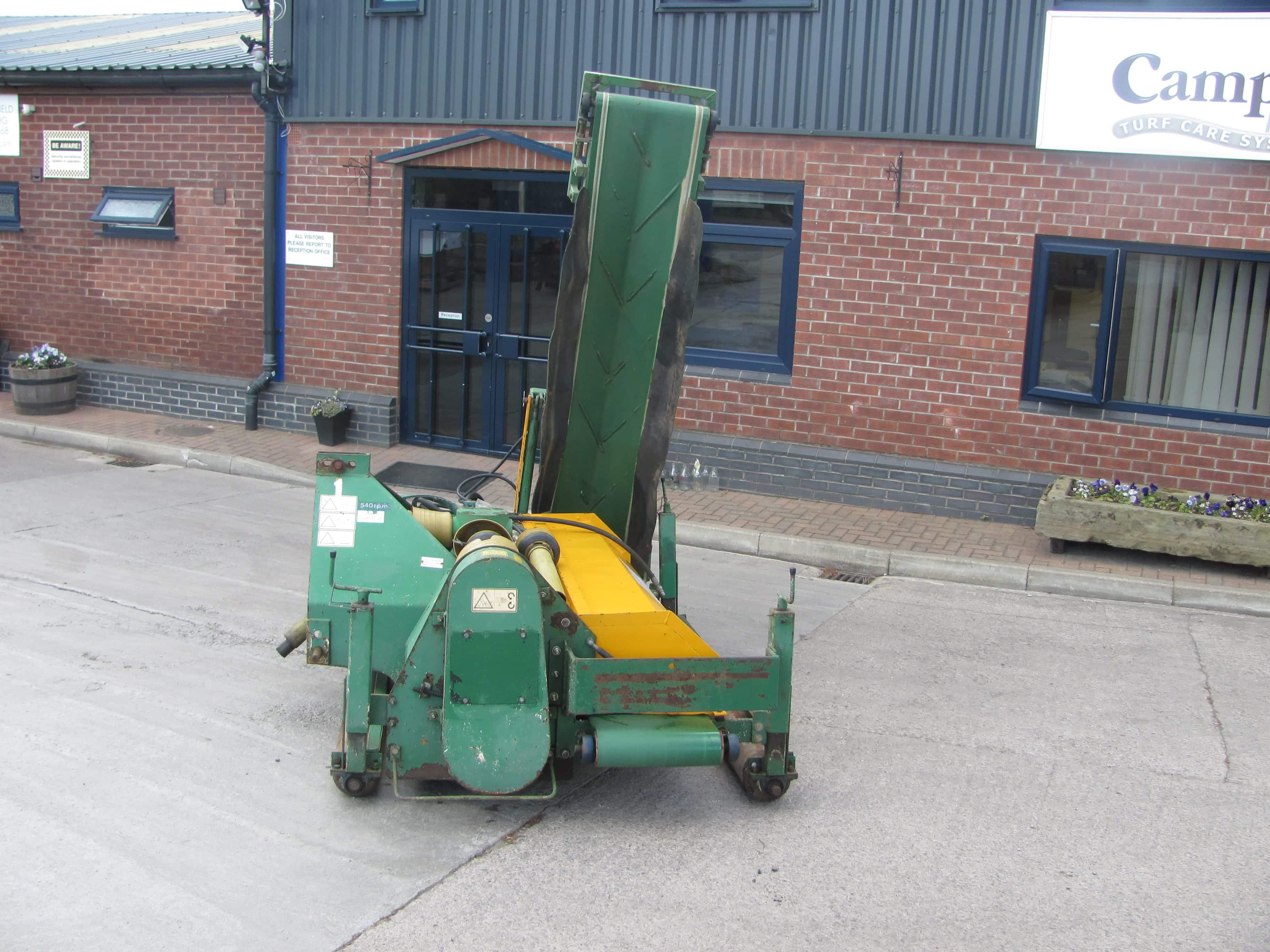 Koro Field TopMaker 2000 | Campey Turf Care Systems