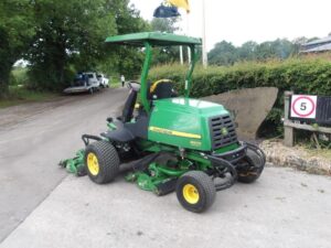 John Deere 8800 Terrain Cut Rotary Mower U6468