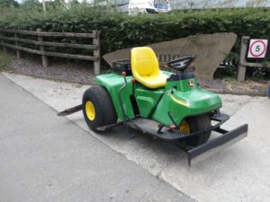 John Deere 1200A Bunker Rake U6557