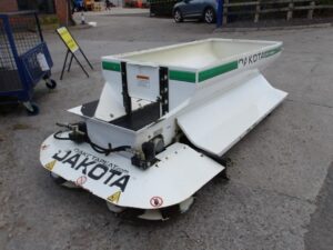 Dakota 410 Mounted Topdresser U6630