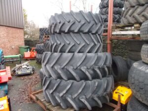 New Holland T6/T5 Continental Tyres Uxxx