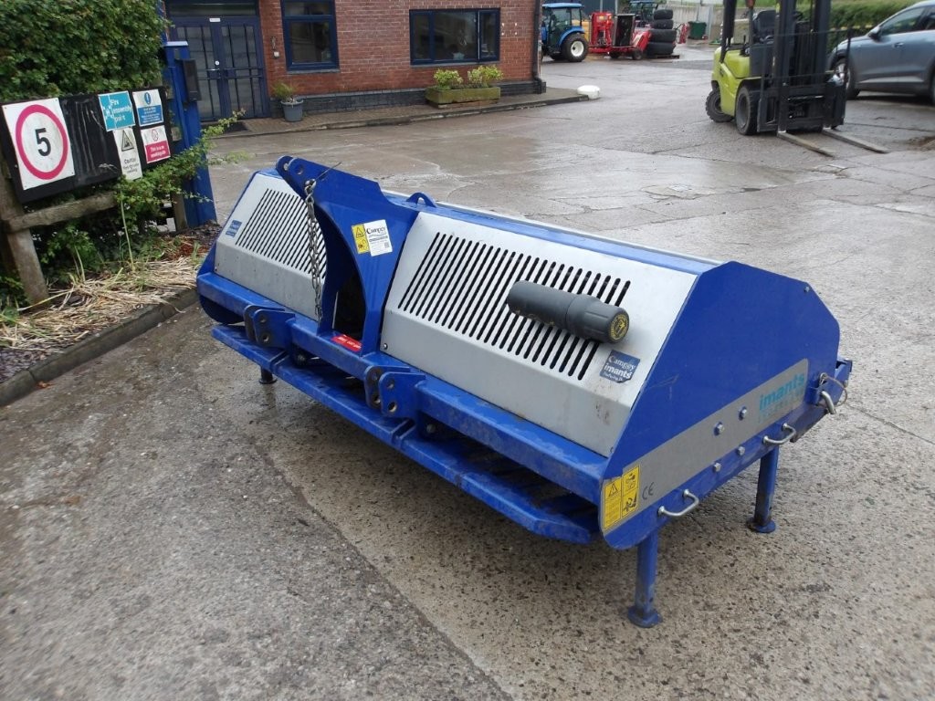 Imants 210 Shockwave U6962 - Campey Turf Care Systems