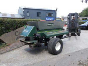 Turfco 1550 Sand Spreader U6865