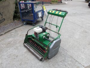 Dennis G860 Mower U6988